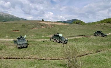 FSK realizon ushtrime në poligonin ushtarak në Bizë të Shqipërisë