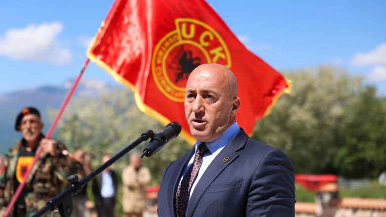 Haradinaj falënderon qytetarët që bënë homazhe në Gllogjan për 27 vjetorin e rënies së Luanit