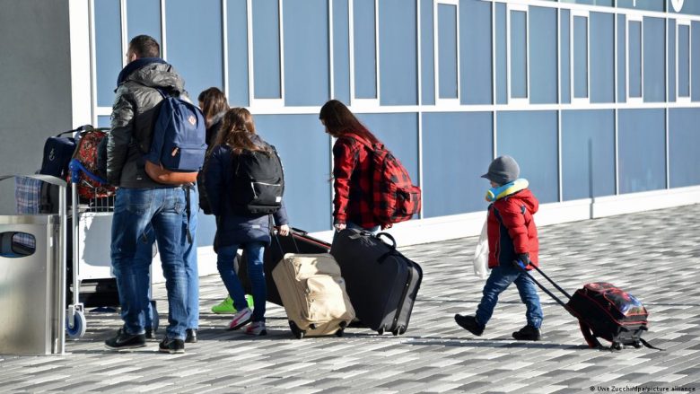 FAZ: Ballkani po mbetet pa popullatë, po popullohet me emigrantë nga Azia