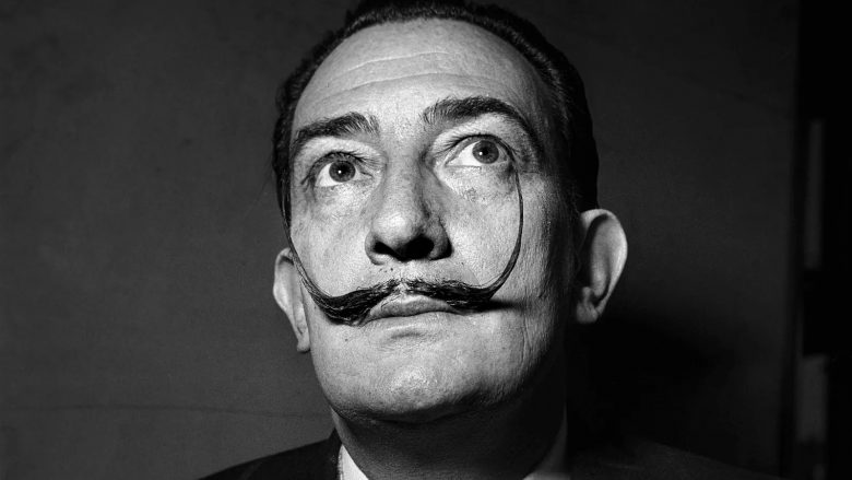 Salvador Dali dhe mustaqet ikonike