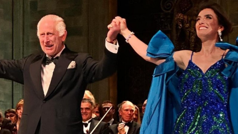 Sopranoja Ermonela Jaho merr përgëzimet e Mbretit Charles, pas performancës në Shtëpinë e Operës Mbretërore