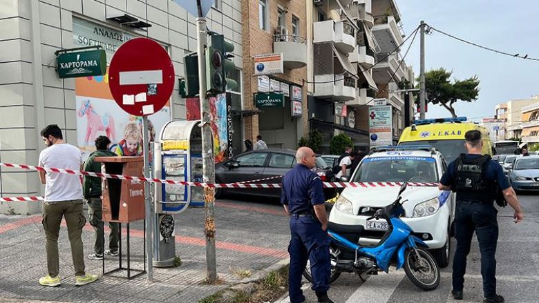 U gjet e pajetë në mes të rrugës, identifikohet shqiptarja e vrarë me thikë në Athinë