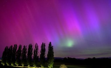 Aurora mahnitëse ndriçoi qiellin e natës në të gjithë kontinentin evropian - çfarë thonë shkencëtarët për këtë fenomen të rrallë natyror