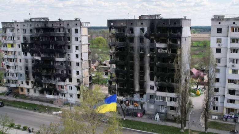 “Zhduken” afro 500 mijë dollarë të ndara për rindërtimin e një qyteti ukrainas