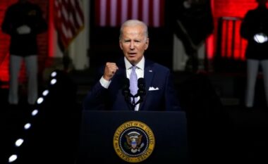 Politico: Biden i dha në fshehtësi Ukrainës lejen për të goditur – me armë amerikane – brenda Rusisë