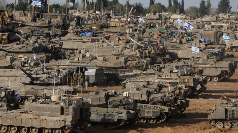 Tanket izraelite rrethojnë lindjen e Rafahut të Gazës