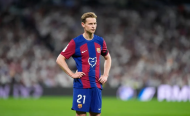 De Jong nuk pranon ulje të pagës, Barcelona e nxjerr në shitje dhe ia cakton çmimin e largimit