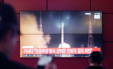 Koreja e Jugut publikon pamjet, thotë se tregojnë “lansimin e dështuar” të satelitit të Koresë së Veriut