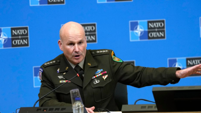 NATO: Rusët nuk kanë numra dhe aftësi për përparim strategjik në Ukrainë