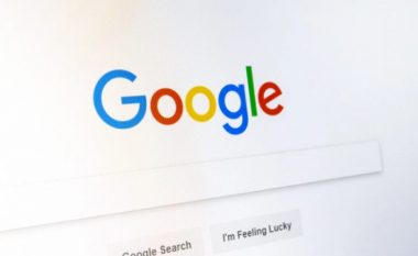 Pesë terma që kurrë nuk duhet të kërkoni në Google