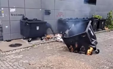 I vihet zjarri kontejnerit në Prishtinë, policia në kërkim të autorëve