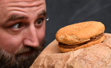 Hamburgeri në Australi që i ka rezistuar prishjes për gati tre dekada