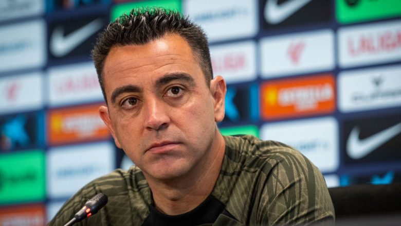 “Situata është shumë e vështirë”, Xavi dërgon mesazh të fortë për tifozët e Barçës në mbarë botën