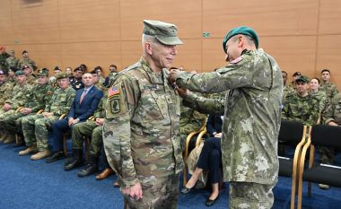 Gjenerali amerikan, Garffer merr detyrën e shefit të shtabit të KFOR-it në Kosovë
