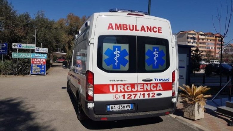 Aksident në Zvërnec, plagosen dy maturantë