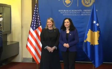 Kosova nënshkruan marrëveshje me SHBA-në kundër manipulimit të informacionit nga shtetet e huaja