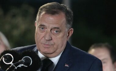 “Zbutet” Dodik, vjen me deklaratë ndryshe rreth propozimit të 'ndarjes paqësore' të Bosnje-Hercegovinës