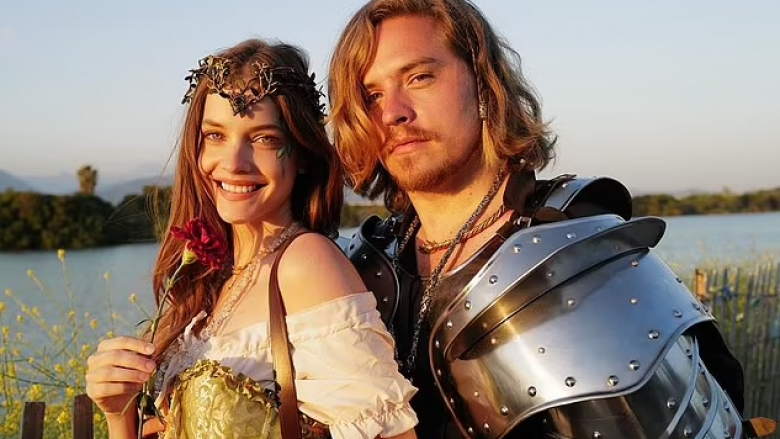 Dylan Sprouse dhe gruaja e tij Barbara Palvin u veshën me kostume në “Renaissance Pleasure Faire në Irwindale”