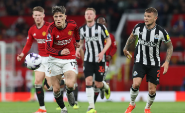Manchester United fiton përballë ndaj Newcastlit, por që nuk i kryen punë