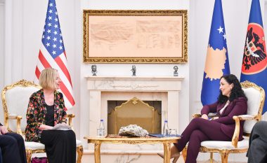 Osmani takohet me Zëvendës Ndihmës Sekretaren e DASH-it, përmend rëndësinë e anëtarësimit të Kosovës në KiE