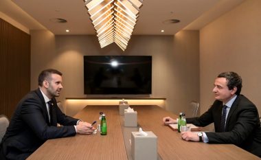 Kurti në takim bilateral me kryeministrin e Malit të Zi, diskutojnë për projektet infrastrukturore që lidhin dy vendet