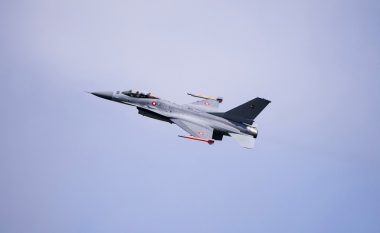 Si do t’i përdorin ukrainasit aeroplanët luftarakë F-16?