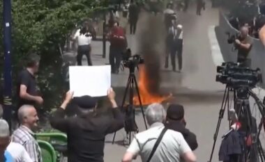 Protesta në Tiranë rrezikoi jetën e gazetarëve, reagon Lëvizja e Gazetarëve