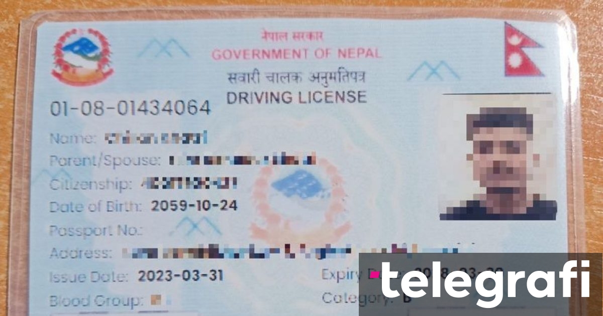 policet-nepalez-e-ndaluan-te-riun-por-mbeten-pa-fjale-kur-ai-u-tregoi-patenten-shoferin