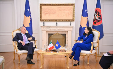 Presidentja Osmani me ambasadorin italian, diskutojnë për zhvillimet në fushën e sigurisë