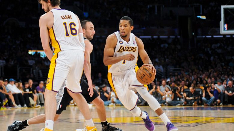 Bota e basketbollit në zi, ndërron jetë ish-ylli i Los Angeles Lakers