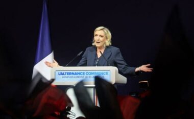 Sondazhet: Partia e ekstremit të djathtë e Le Pen fiton rundin e parë të zgjedhjeve në Francë