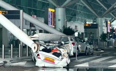 Shembet një pjesë e kulmit të aeroportit në New Delhi, humb jetën një person dhe gjashtë tjerë lëndohen – anulohen fluturimet