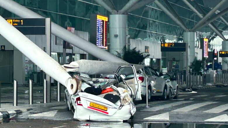 Shembet një pjesë e kulmit të aeroportit në New Delhi, humb jetën një person dhe gjashtë tjerë lëndohen – anulohen fluturimet