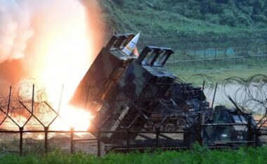 Ukrainasit pretendojnë se kanë shkatërruar sistemin më të ri të mbrojtjes ajrore të Kremlinit, e goditën me raketat amerikane ATACMS