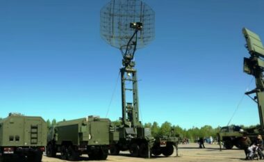 Ukrainasit shkatërrojnë radarin mobil rus që Kremlini e konsideronte “kryevepër”