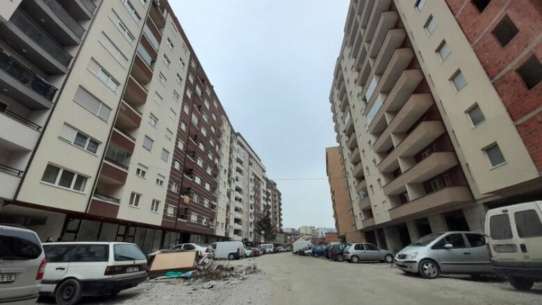 Rruga “Ali Zeneli” në Mitrovicë mbyllet për 6 ditë, zhvillohen punime infrastrukturore