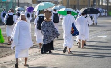 Arabia Saudite lëshoi ​​një paralajmërim për pelegrinët: Përgatituni për nxehtësinë ekstreme