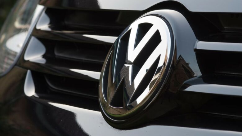 Pronarët e veturave të Volkswagen nervozohen, po u vidhen sensorët në Londër – zëvendësimi i tyre po u kushton 1,600 funte