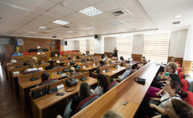 Parashtrohen kërkesa për investime publike në Kuvendin Komunal të Skenderajt