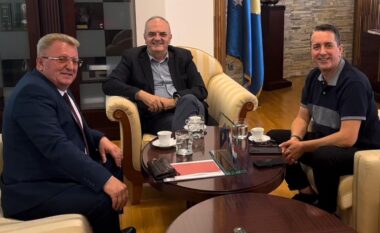 PDK kërkoi shkarkimin e ambasadorit Berishaj, deputeti Berisha e vizitoi në Zagreb: Biseduam për të mirën e kombit dhe shtetit
