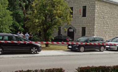 Sulm me bombë në Cetinje të Malit të Zi – vriten dy anëtarë të një klani kriminal, plagosen tre të tjerë