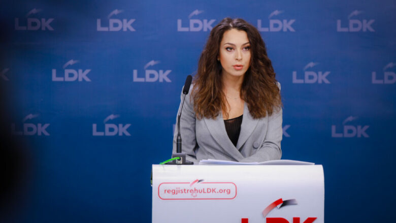 E mbrojti Kusarin për përgjimet, deputetja e LDK-së i reagon ministres Haxhiu