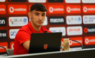 “Duam të marrim maksimumin e pikëve në ndeshjen e parë ndaj Italisë” – Qazim Laçi i bindur që Shqipëria është gati