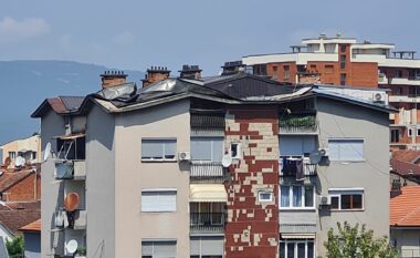 Zjarrfikësit e Prizrenit intervenojnë në 11 raste, DES-i fton qytetarët t’i raportojnë dëmet