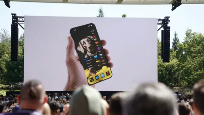 Apple prezanton iOS 18 me ekran bazë më të personalizueshëm