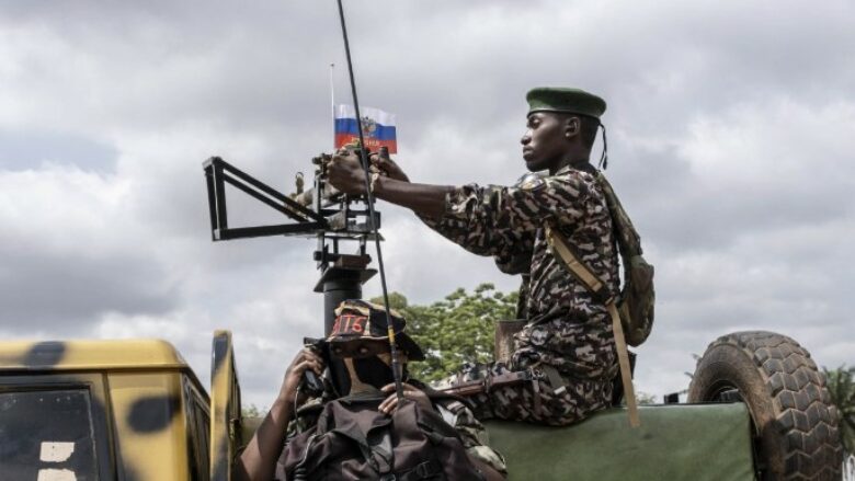 Rusia po përpiqet të rekrutojë mercenarë afrikanë pas humbjeve të mëdha në Ukrainë