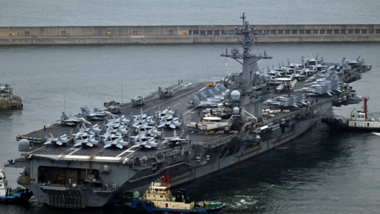 Anija amerikane mbërrin në Korenë e Jugut për stërvitje të përbashkëta ushtarake