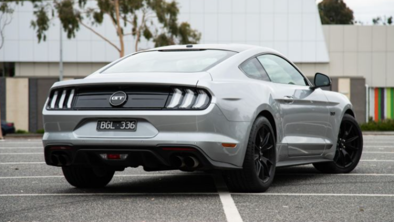 Ford po tërheq nga tregu një numër të automjeteve Mustang për shkak të një defekti