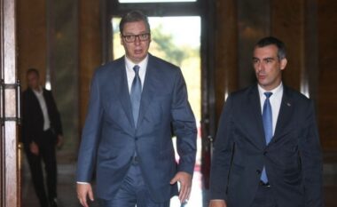 Ish-kryetarin e parlamentit të Serbisë, Vuçiq e emëron drejtor të BIA-s