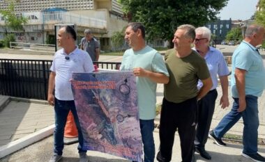 ​“Krejt dhe drejt nuk është kryeministër”, banorët e Shipitullës protesojnë për shpronësimet